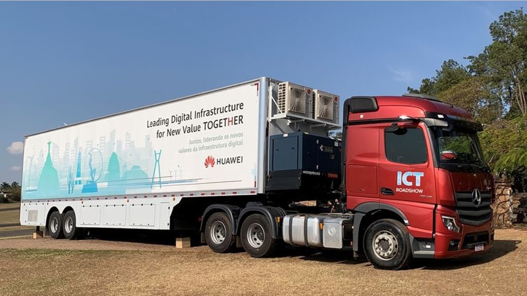 Huawei lança o ICT Roadshow, caminhão-escola com informações e cursos sobre transformação digital