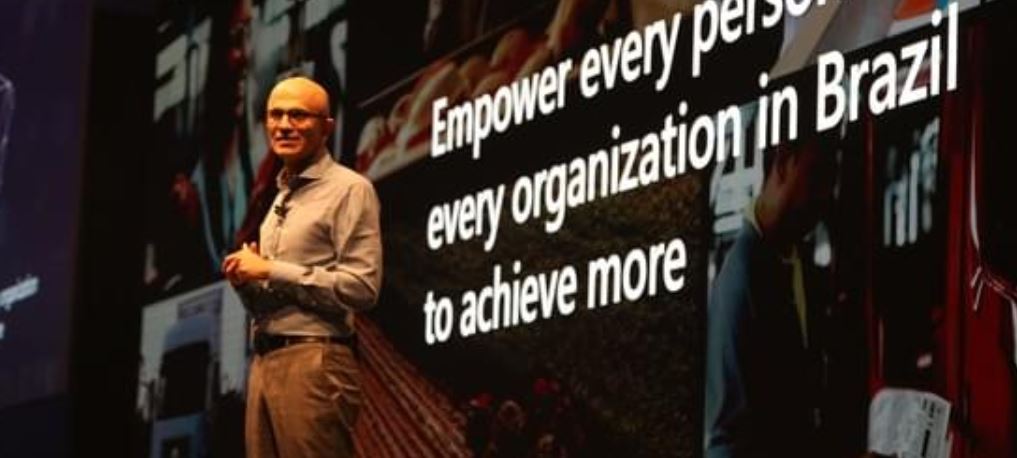 Em visita ao Brasil, Satya Nadella, CEO da Microsoft, diz que a tecnologia  está transformando a sociedade - ABES